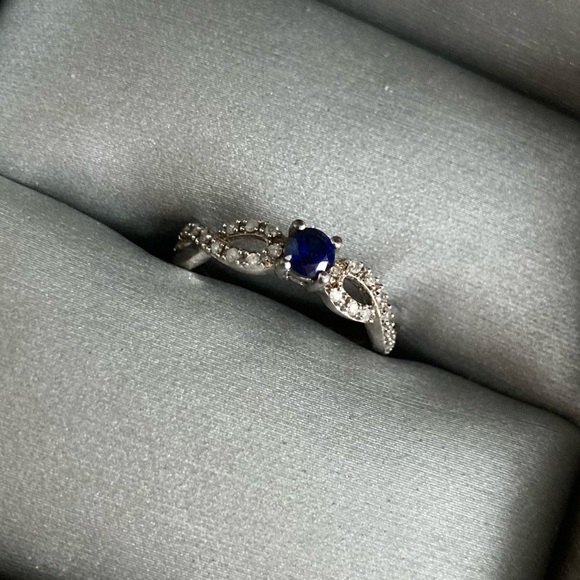 Zales 3.5mm Tanzanite Ring (Size 4.5) - Picture 5 of 10